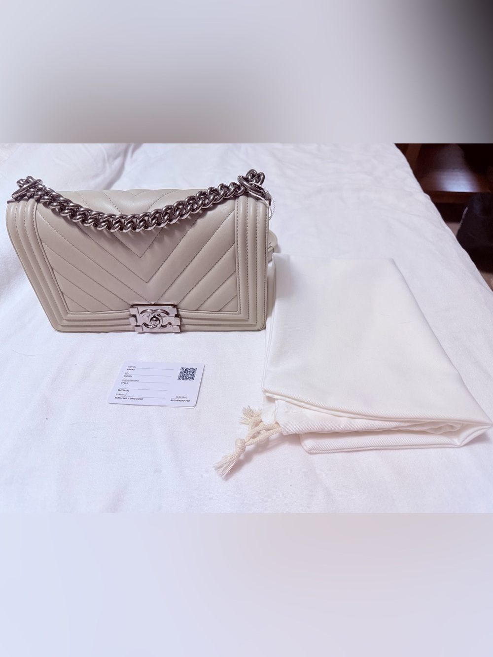Chanel Chevron silver Chain old medium boy Shoulder Bag in Light Beige